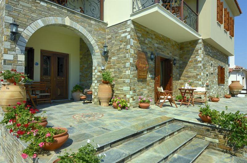 Iatrou Guesthouse Portariá Eksteriør billede
