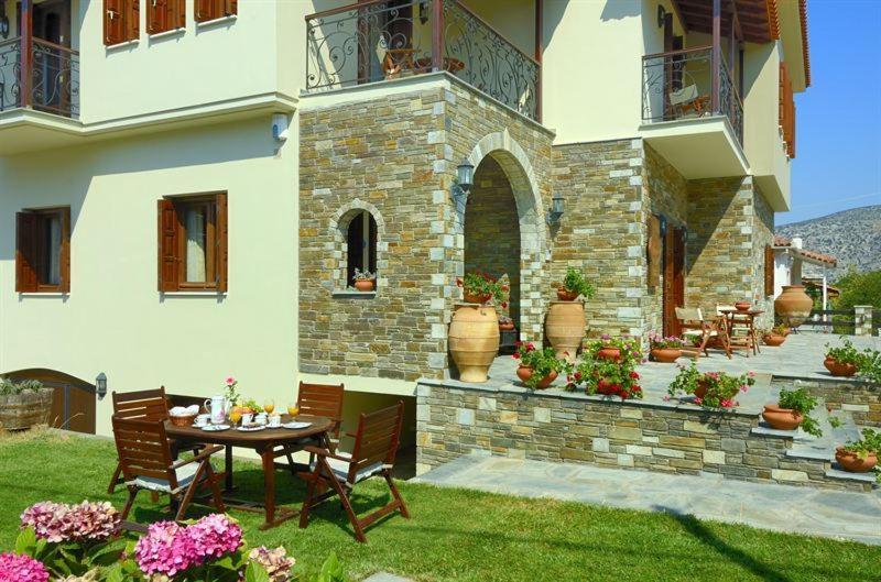 Iatrou Guesthouse Portariá Eksteriør billede